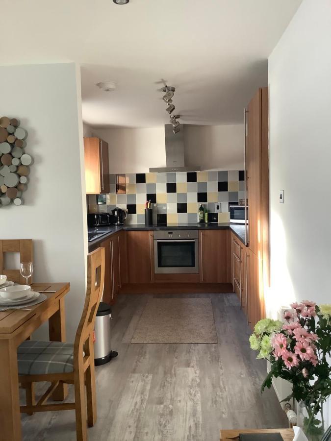 37 Farraline Court, City Centre Apartment إينفيرنيس المظهر الخارجي الصورة