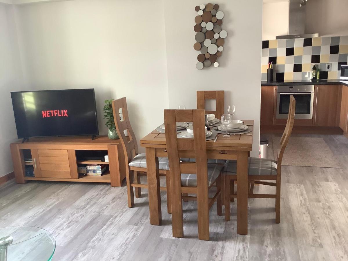 37 Farraline Court, City Centre Apartment إينفيرنيس المظهر الخارجي الصورة