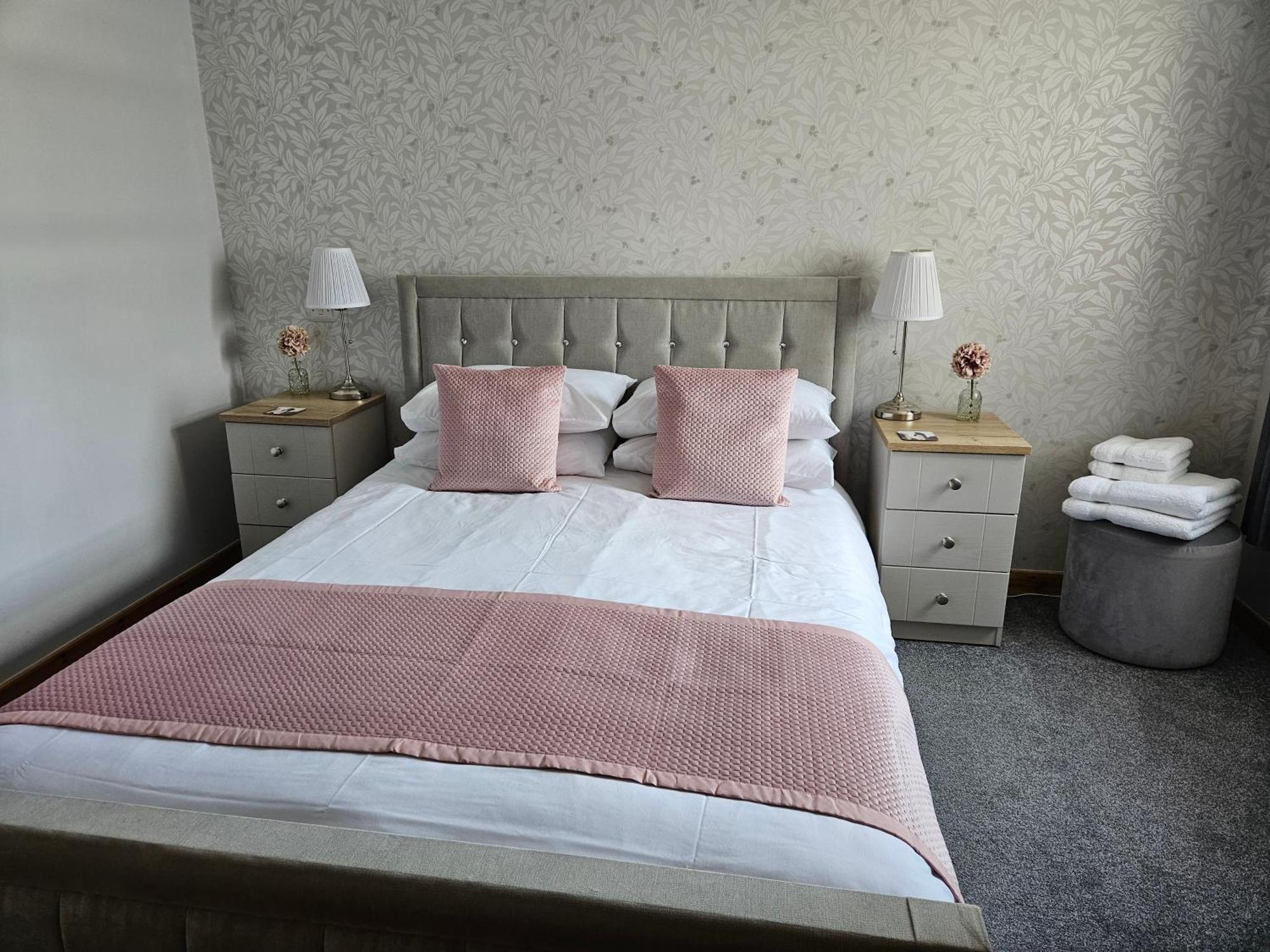 37 Farraline Court, City Centre Apartment إينفيرنيس المظهر الخارجي الصورة