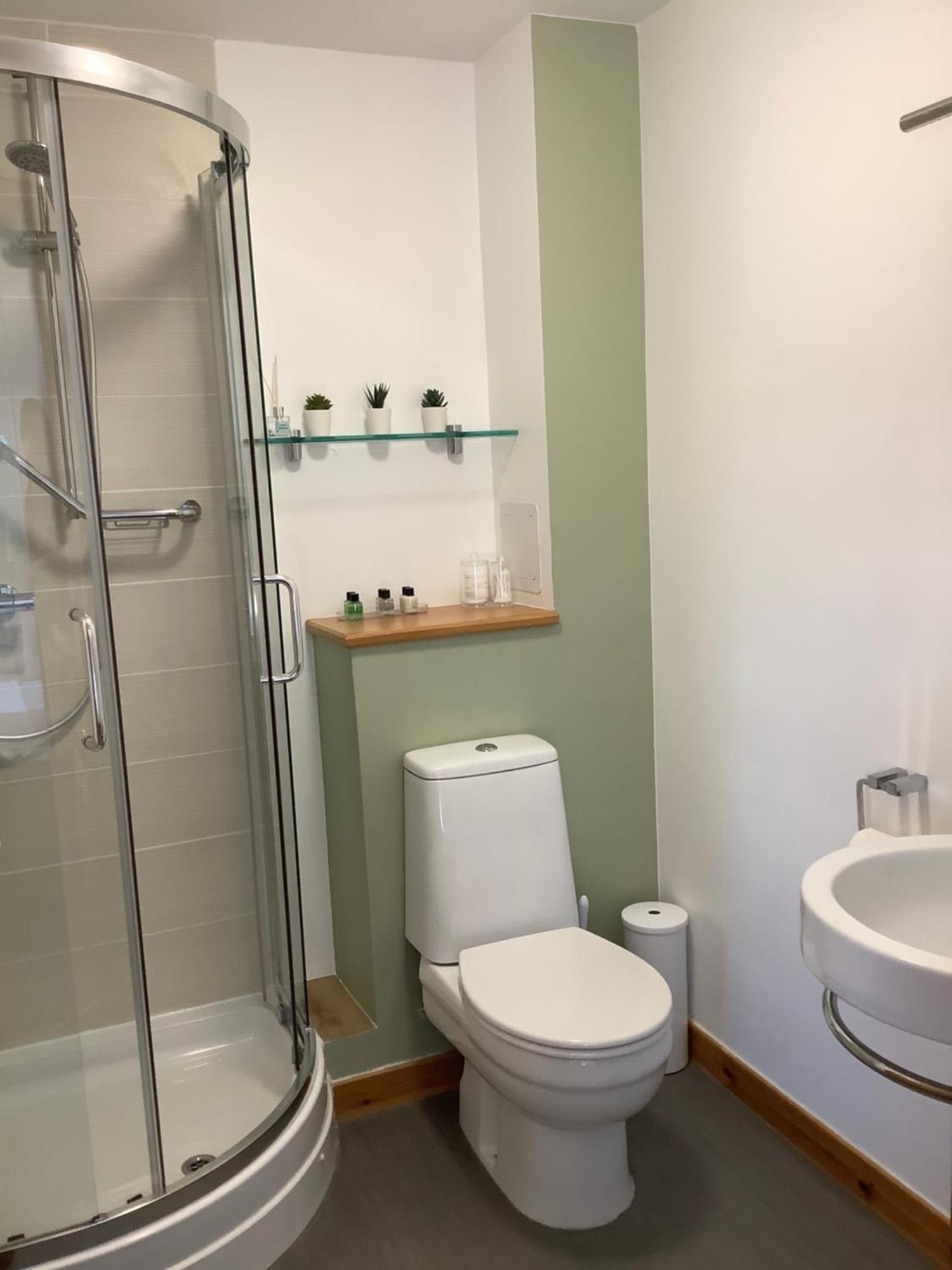 37 Farraline Court, City Centre Apartment إينفيرنيس المظهر الخارجي الصورة